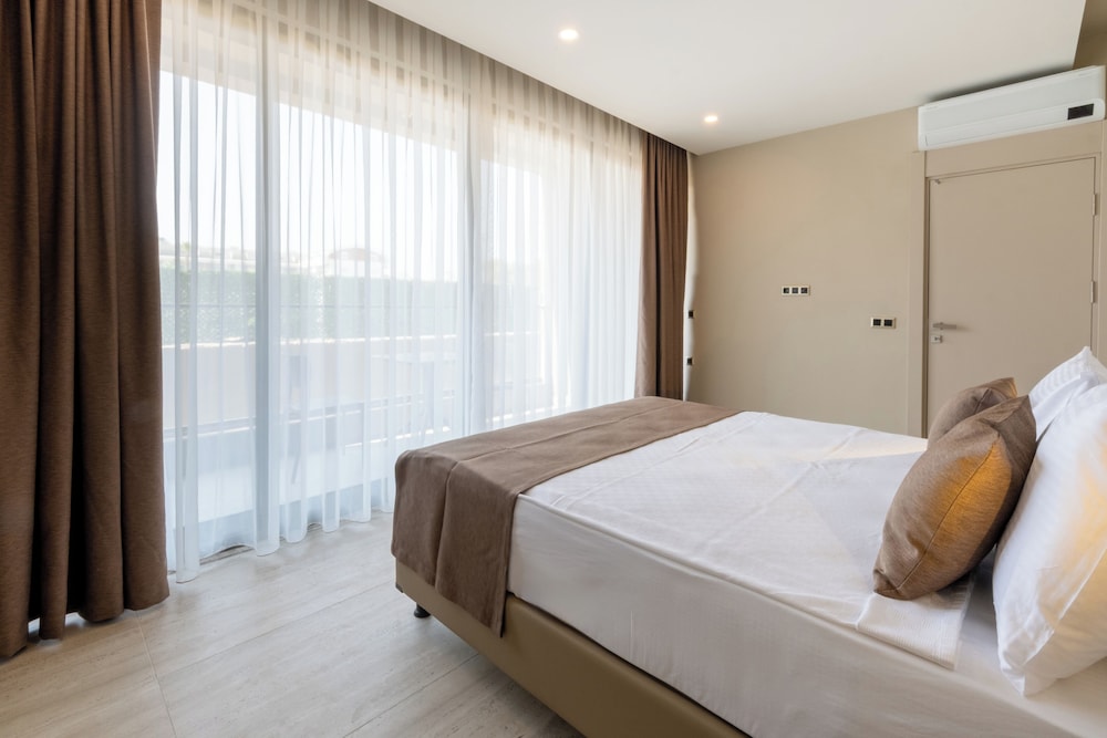 Prive Side Suite & Spa hotel - Adults Only 16+ 11/50