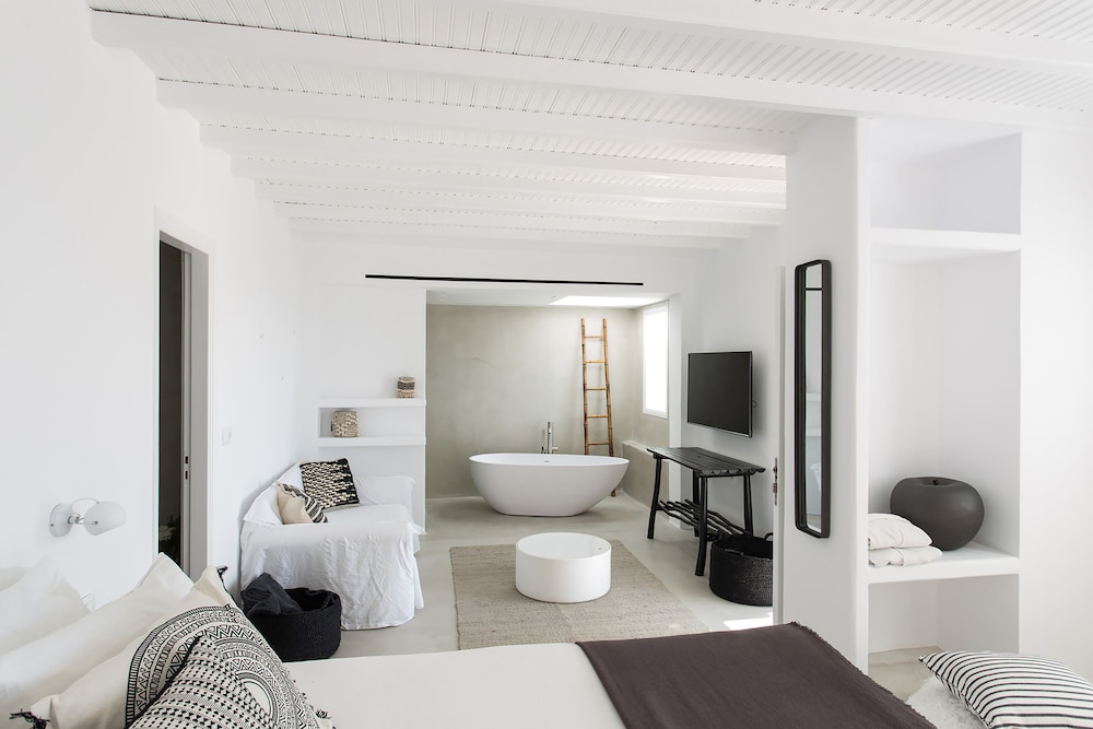 Ostraco Suites 33/75