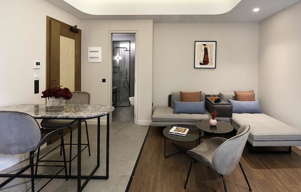 Roomore Apartments 39/50