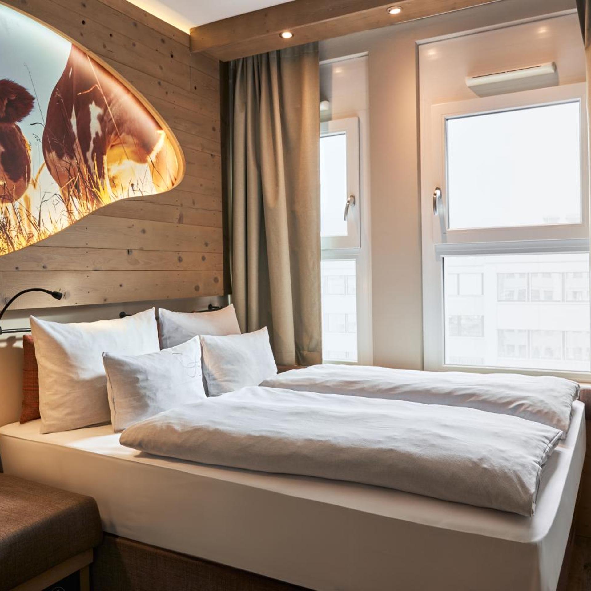 Alm, Single, Double Bed