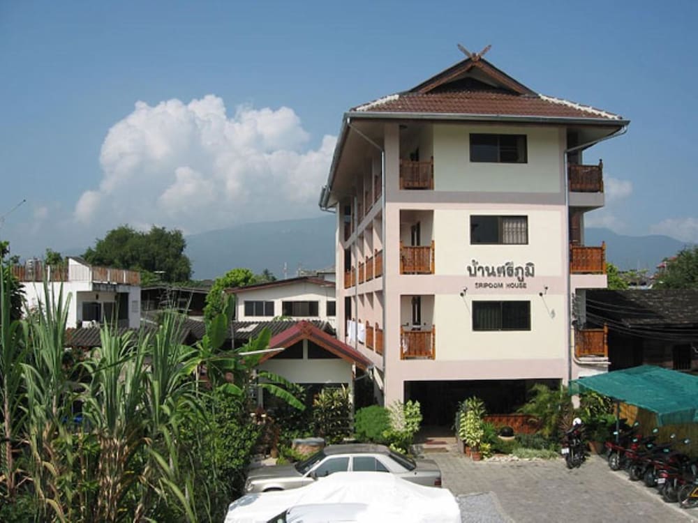Sripoom House 1 2/45
