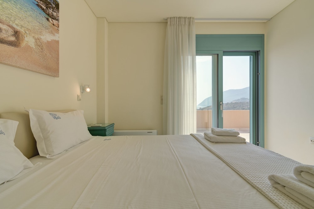 Ouzo Villas 20/50