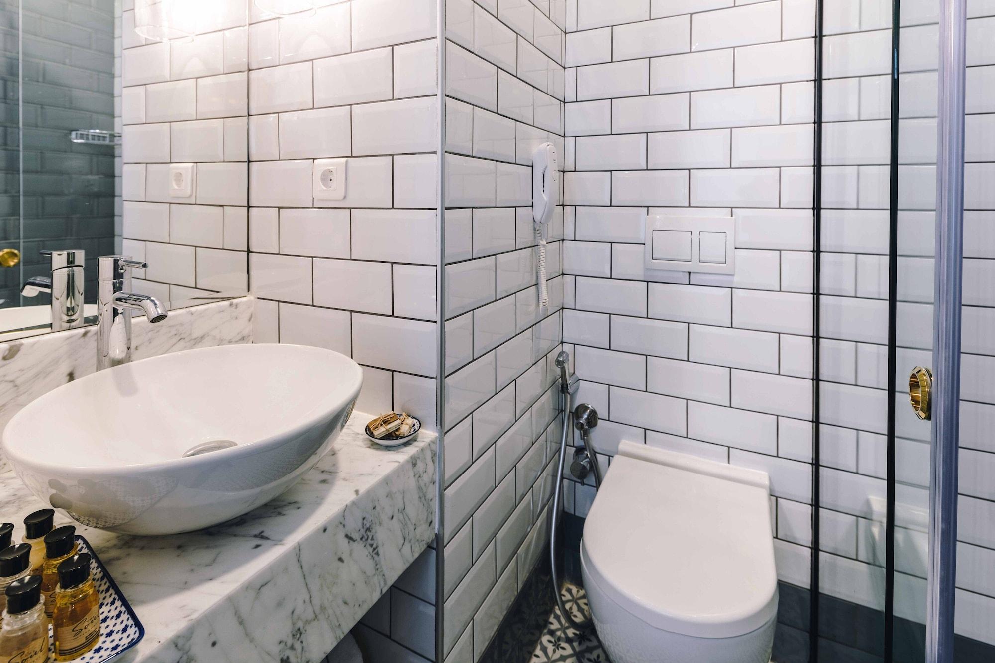 Petite, Single, The Soul Istanbul Hotel 4/4