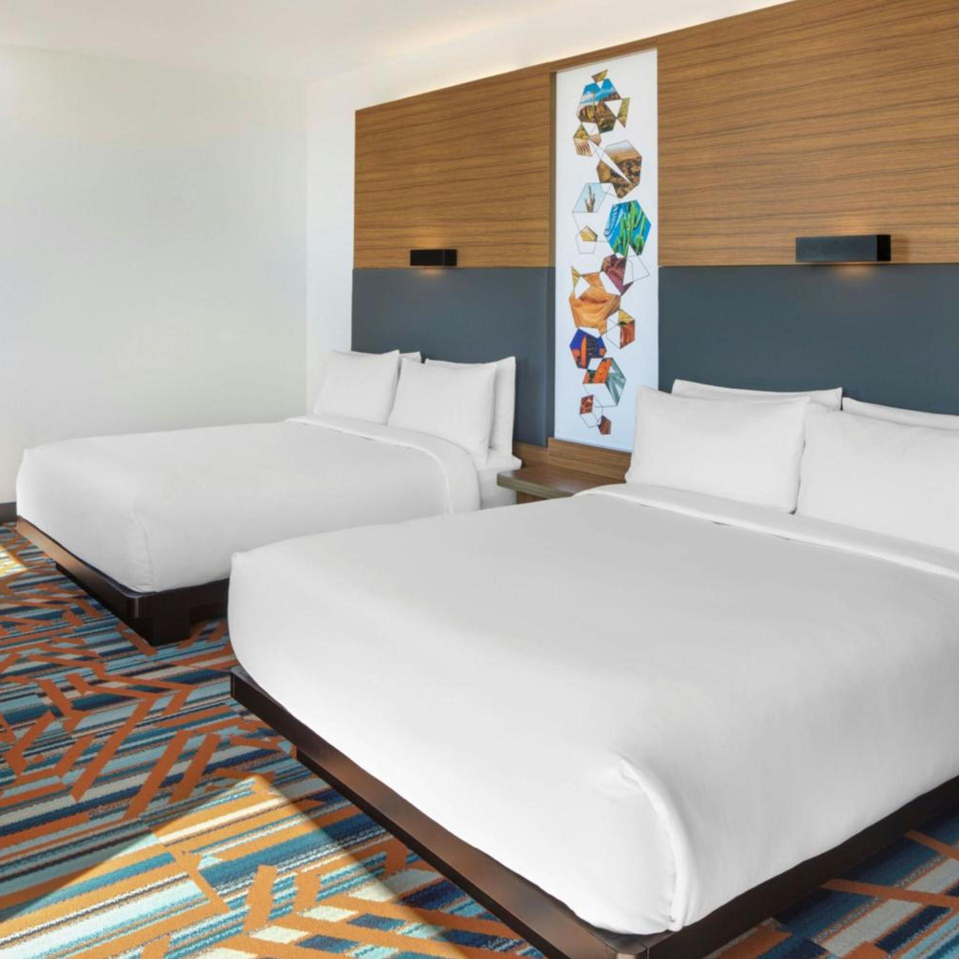 Aloft, Guest Room, 2 Queen Beds