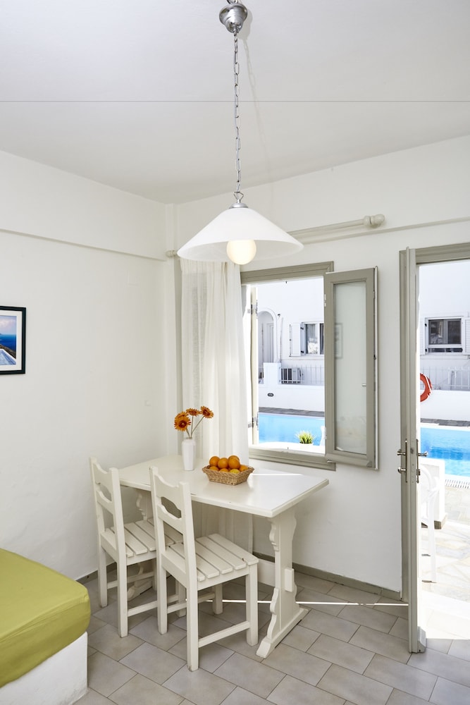 Nissos Thira Hotel 45/62