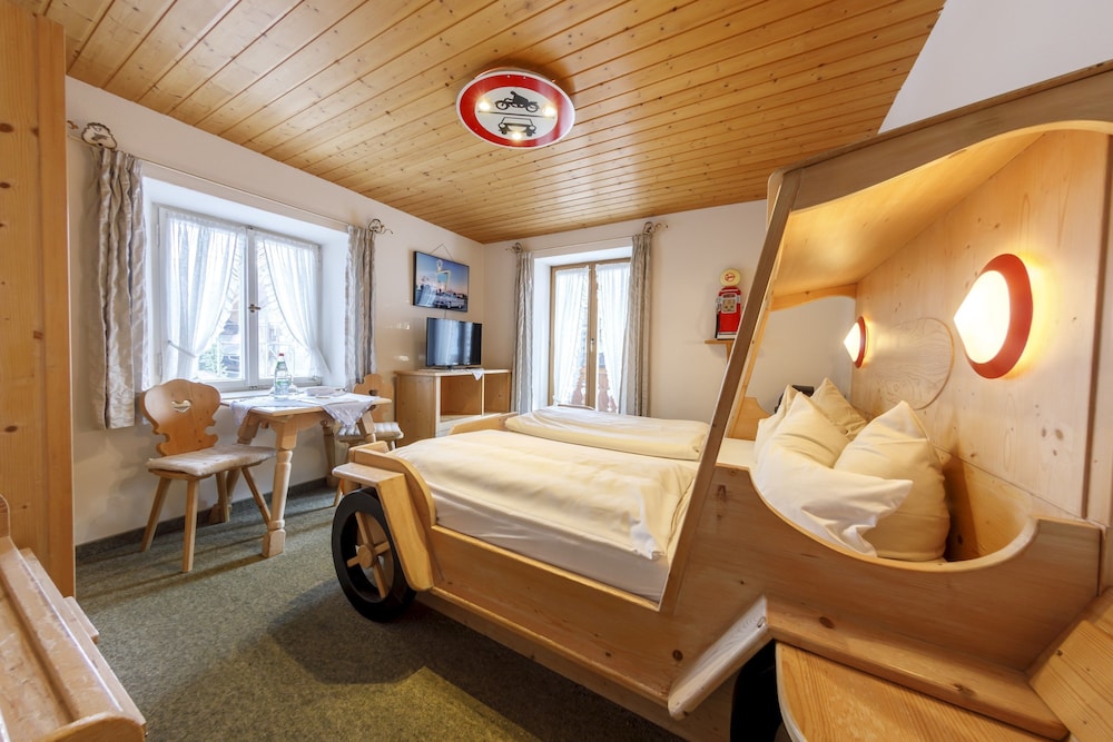 Hotel and Gasthof Fraundorfer 20/50