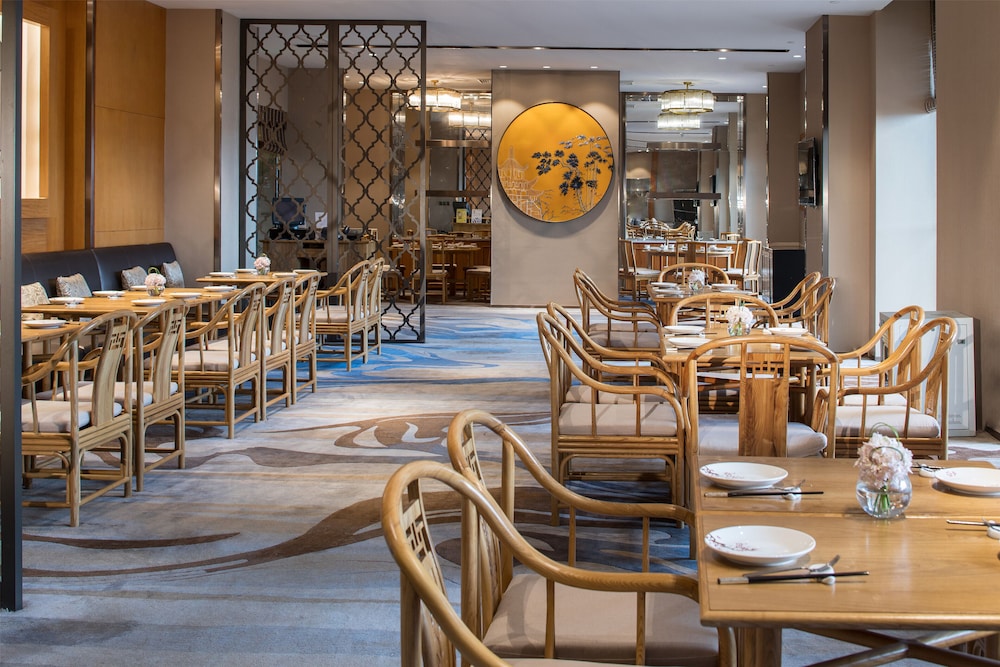 WYNDHAM GRAND XIAMEN HAICANG 36/50