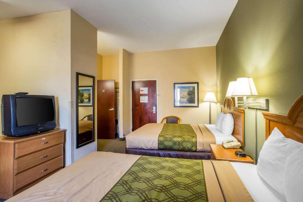 Interior, Efficiency, Suite, 2 Queen Beds, Smoking