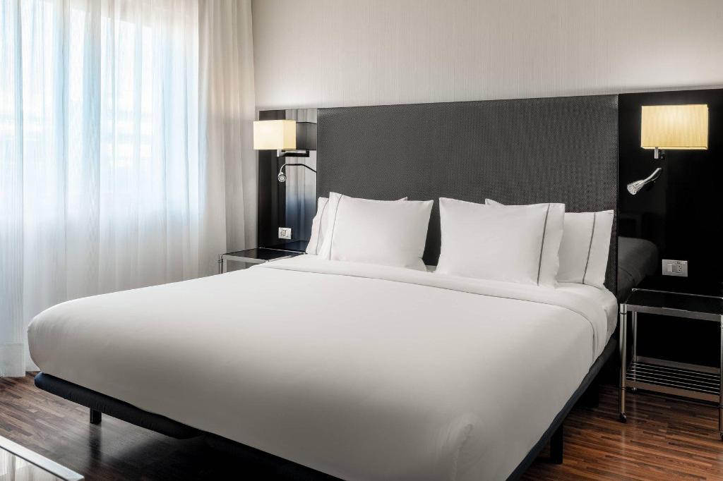 Suite, King Bed