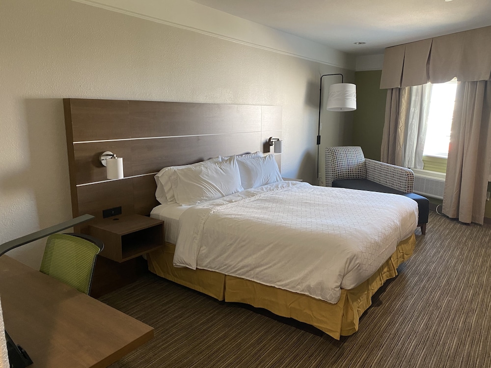 Holiday Inn Express Hotel And Suites Galveston West Seawall 26/64