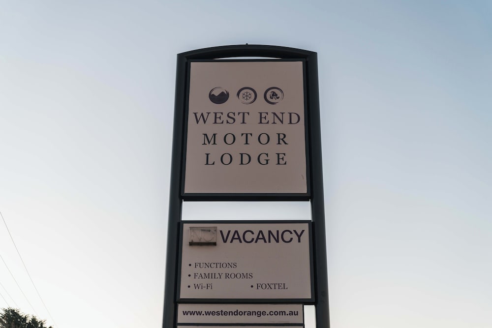 West End Motor Lodge 37/57
