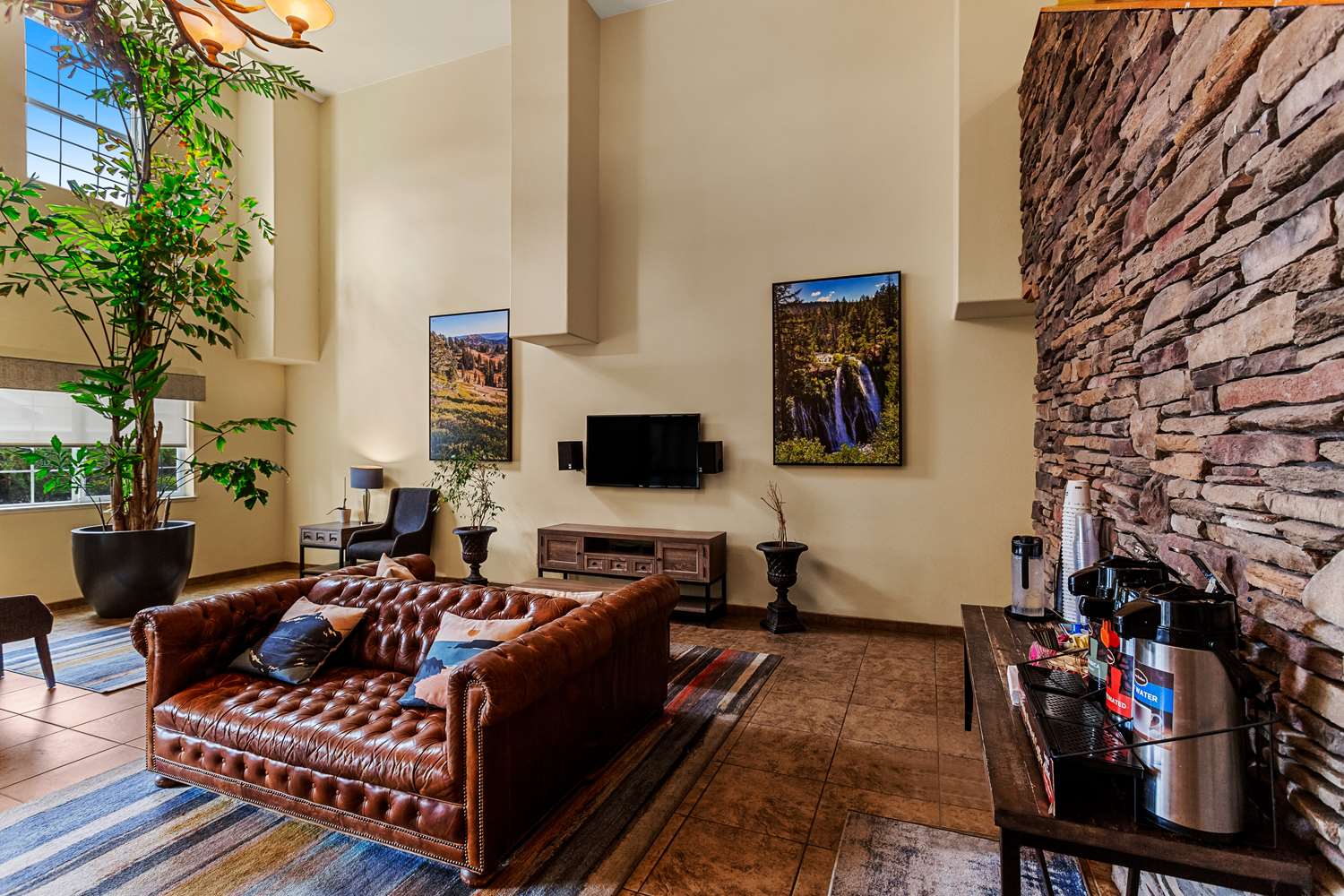 Best Western Rose Quartz Inn 23/40