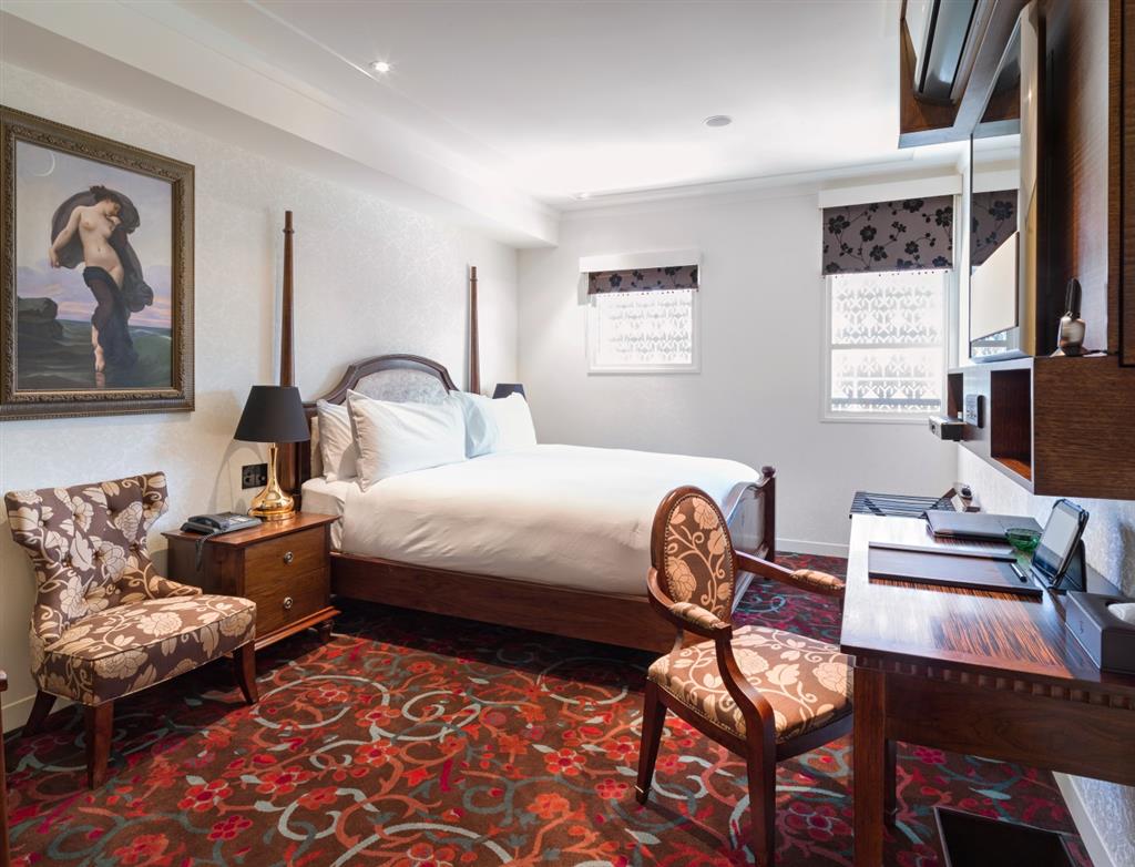 The Terrace Hotel 8/38