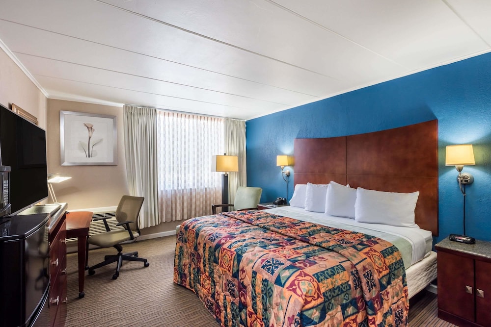 Travelodge by Wyndham Aberdeen 13/34