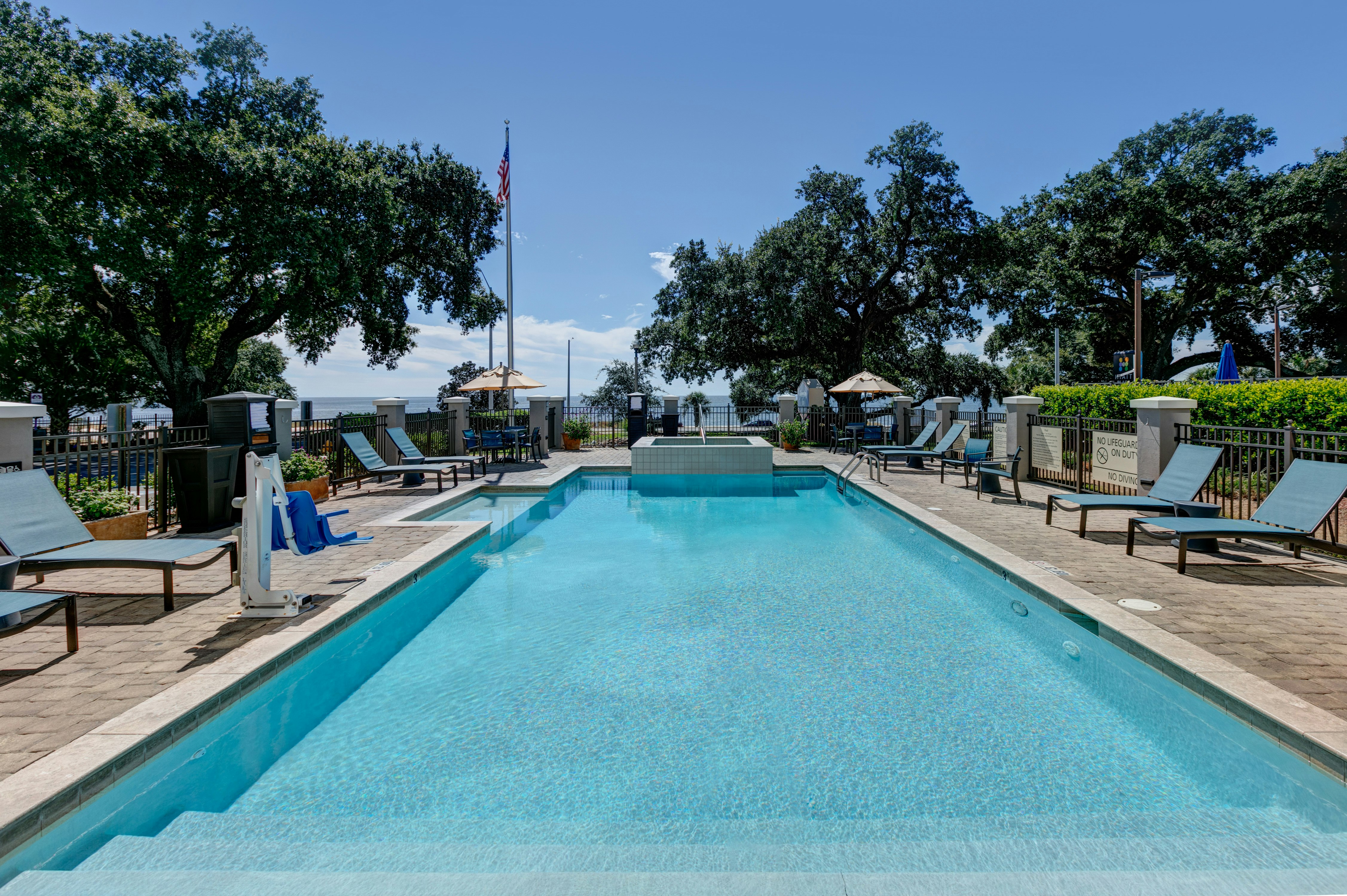 Hampton Inn Biloxi Ms 46/47