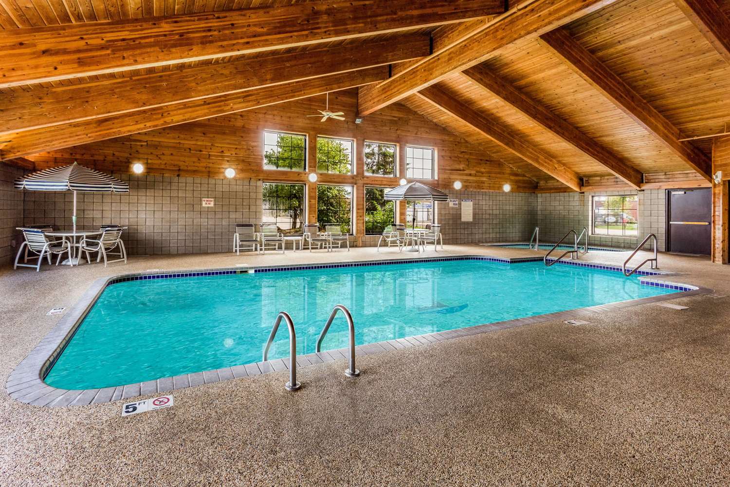 Americinn By Wyndham Hotel And Suites Long Lake 28/50
