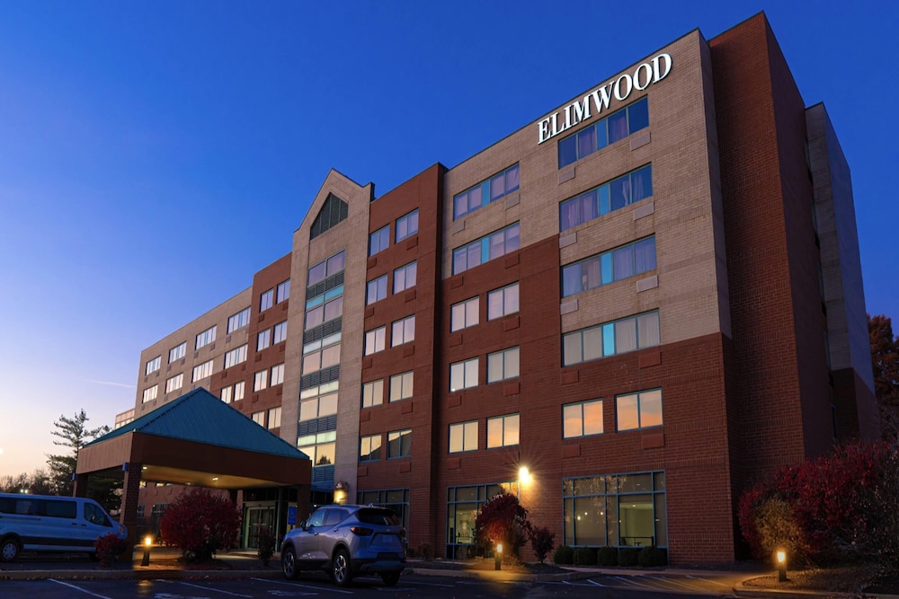 Elimwood Hotel, A Ramada by Wyndham 3/64