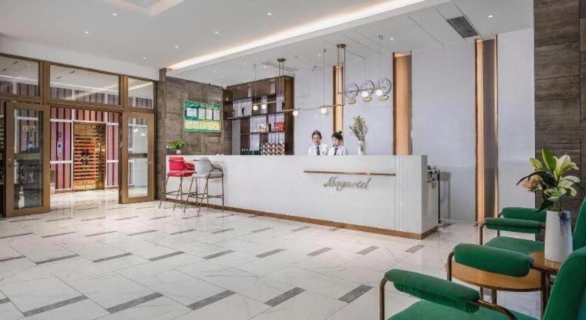 Magnotel Hotel (Dongxing Guomen Port) 9/50