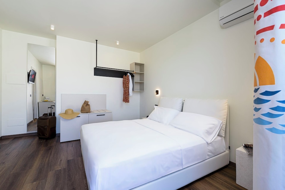 Albergo Auralba 20/77