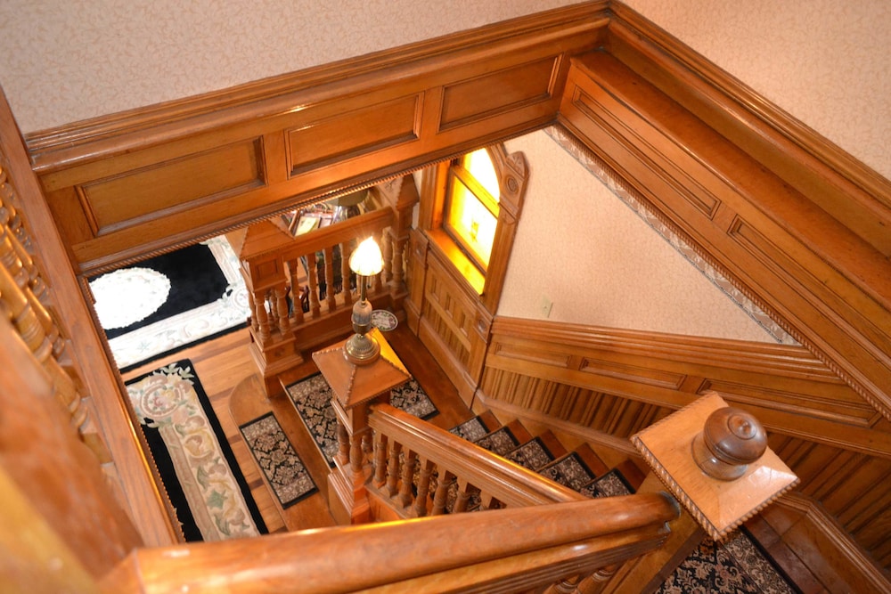 Cheney House 32/50