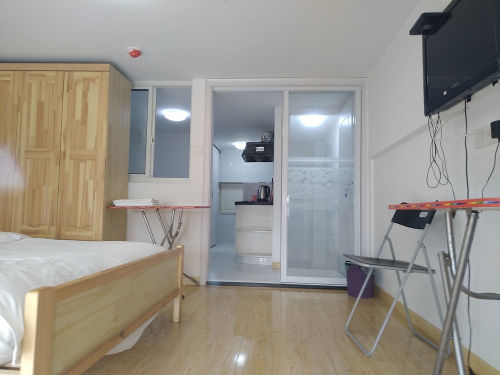 Yunzu Aparthotel (Huanlegu Branch) 22/48