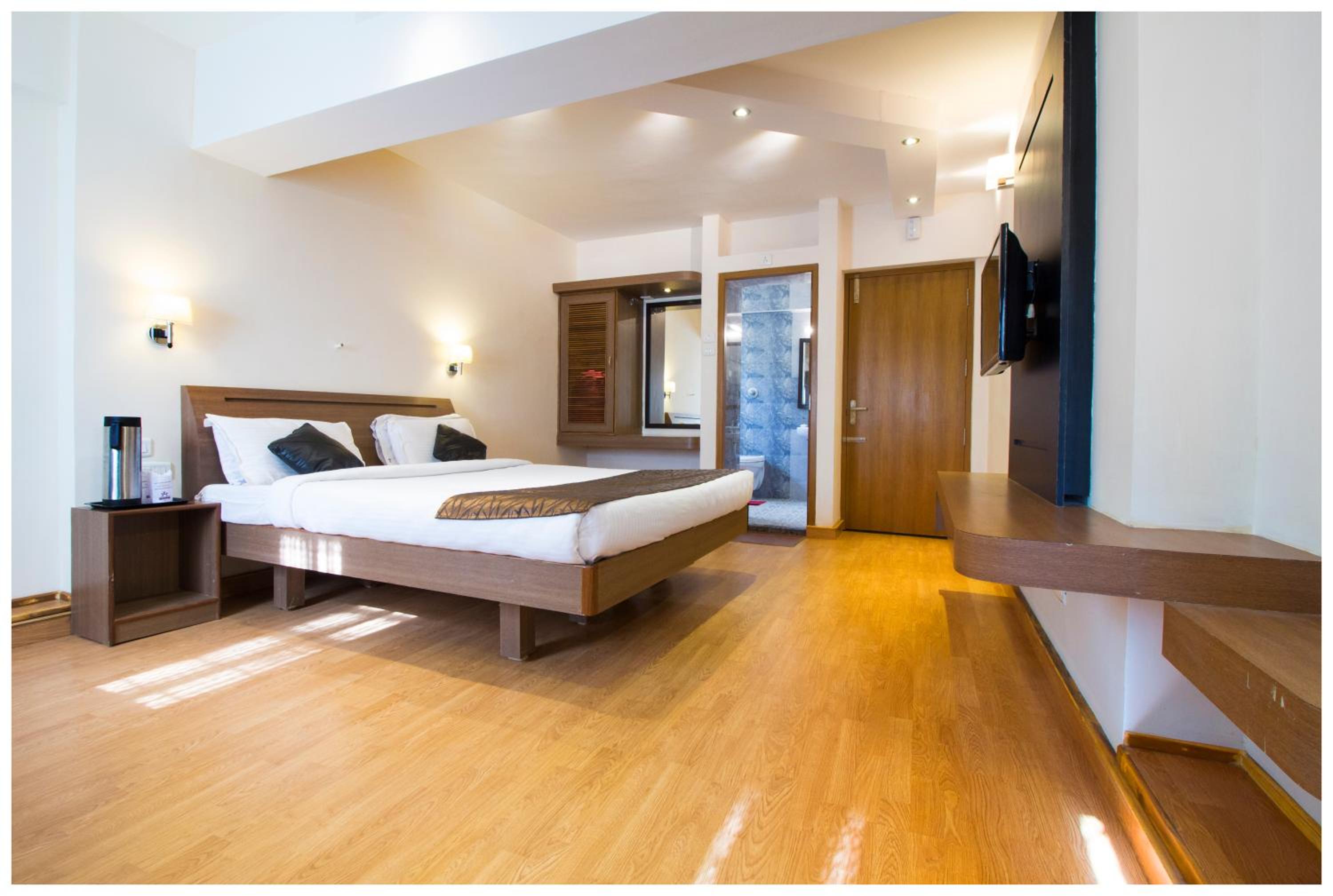 HOTEL DARSHAN 20/55