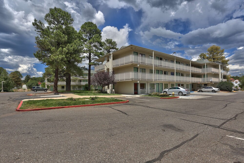 Motel6 Flagstaff, AZ - West - Woodland Village 32/50