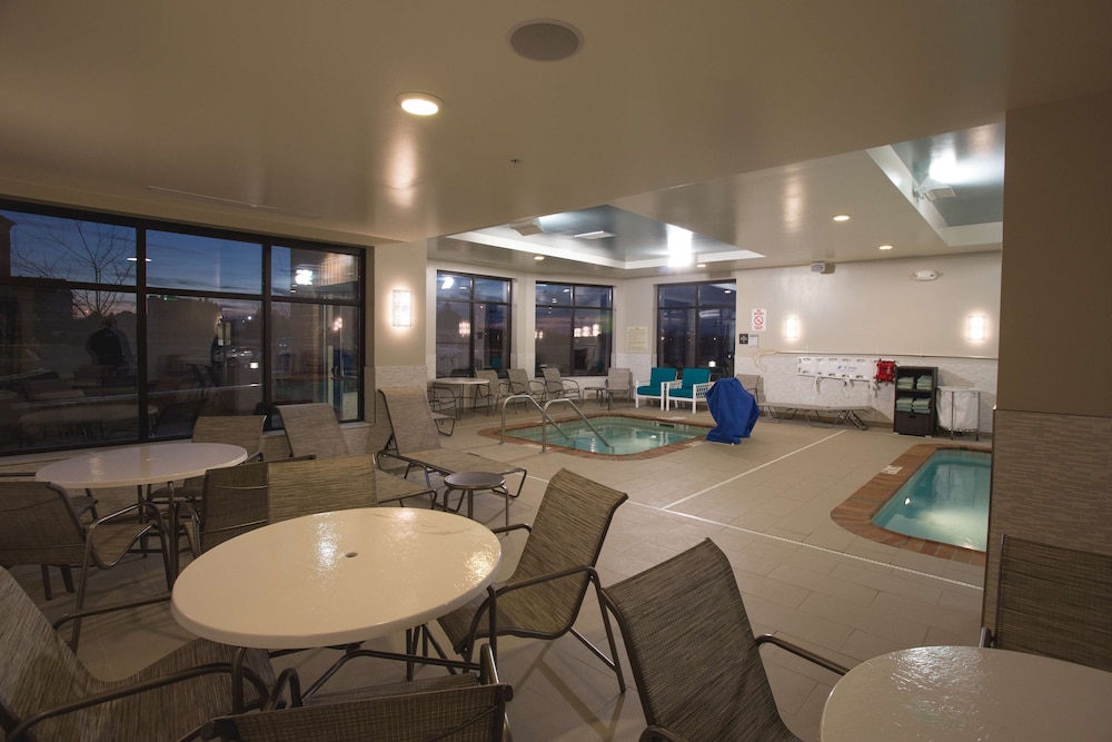 Hilton Garden Inn Bolingbrook I-55 62/79