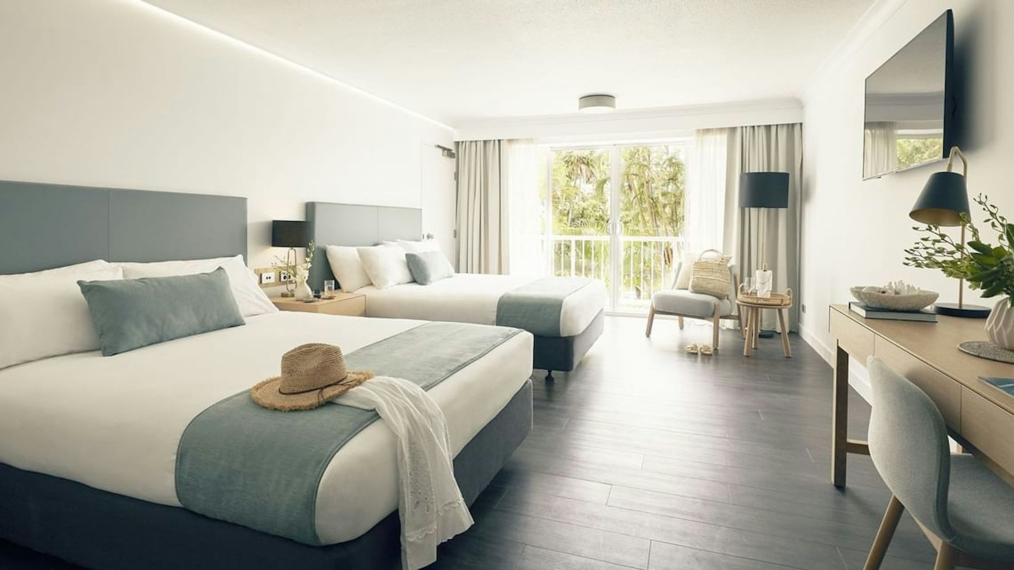 Daydream Island Resort and Living Reef 10/34
