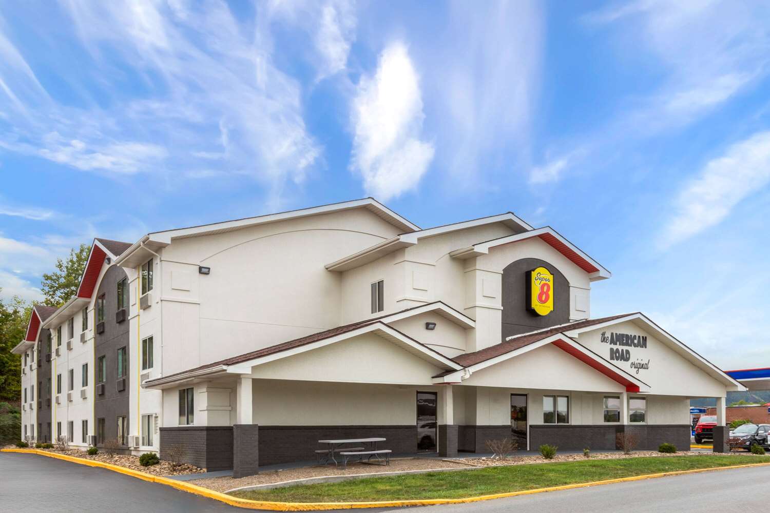 Super 8 By Wyndham Summersville 2/19