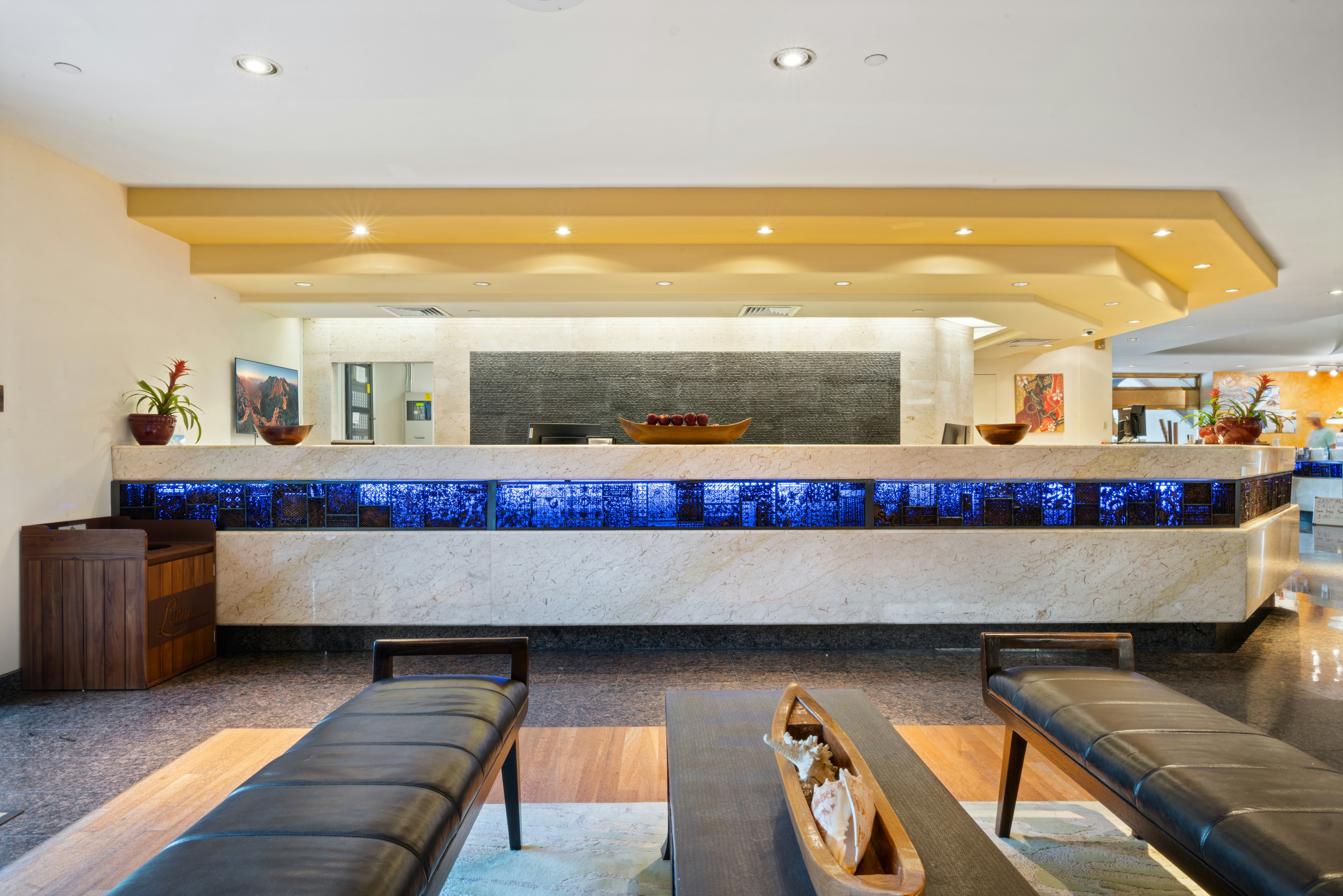 Luana Waikiki Hotel and Suites 6/50