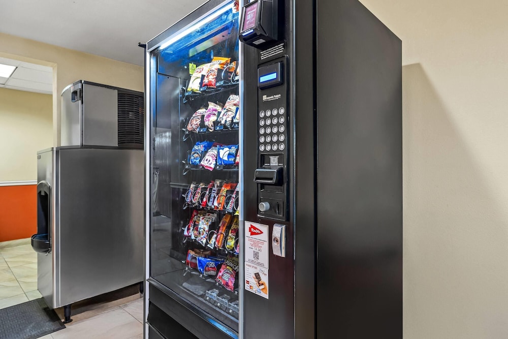 Super 8 By Wyndham Marana/Tucson Area 7/50