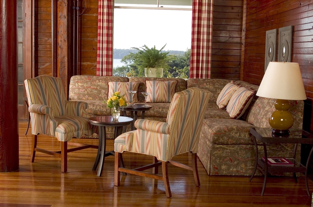 Chebeague Island Inn 45/64