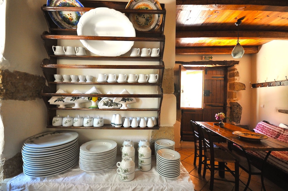 Elia Traditional Hotel & Spa 33/50