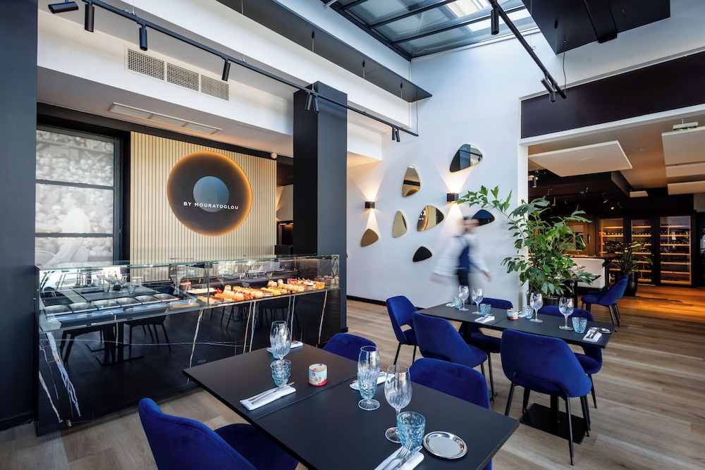 restaurant cafeteria