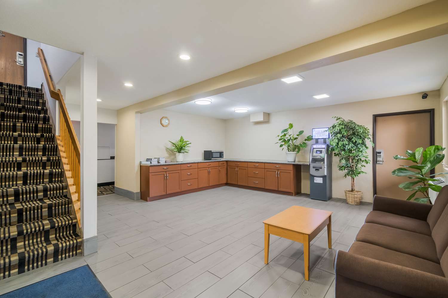Americas Best Value Inn Fargo 8/35