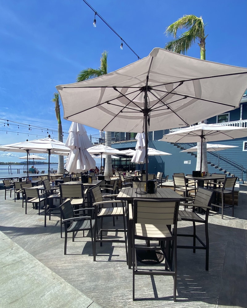 Fishermens Village Resort 31/48