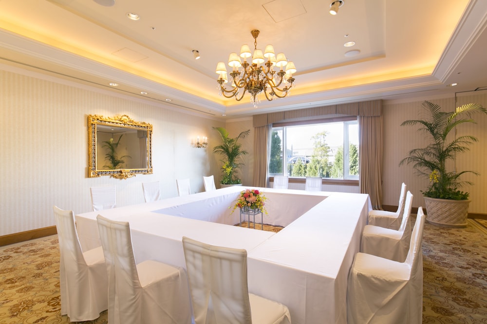 Hotel Grand Tiara Anjo 5/25