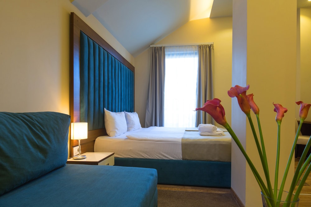 Marquise Hotel 15/49
