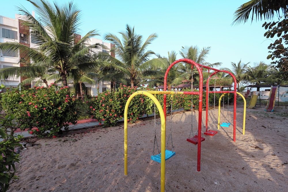 Goverdhan Greens Resort Dwarka 37/50