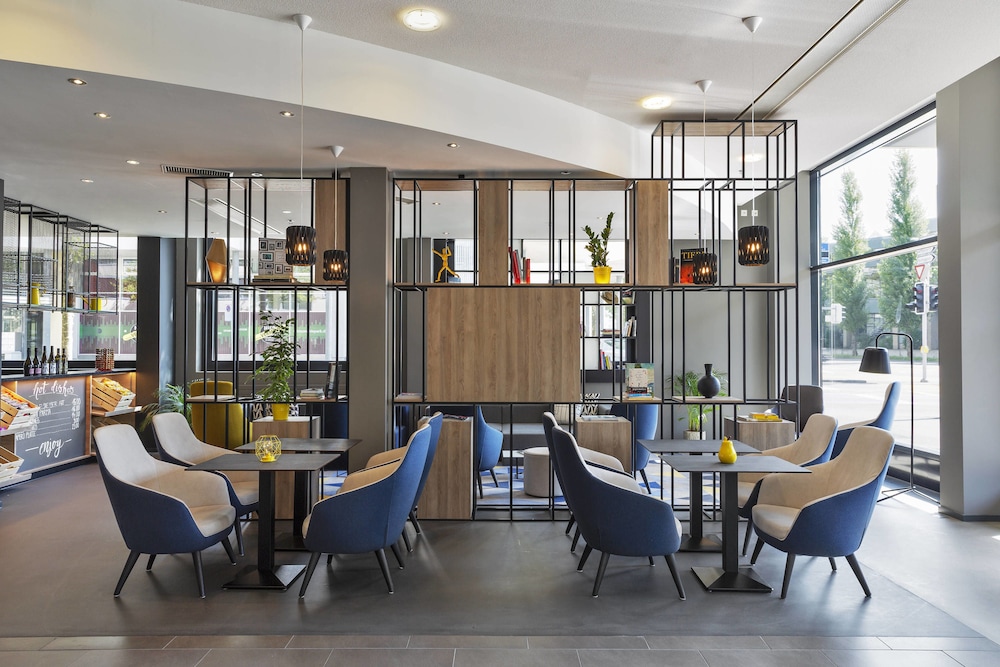 Courtyard by Marriott Zurich North 44/59