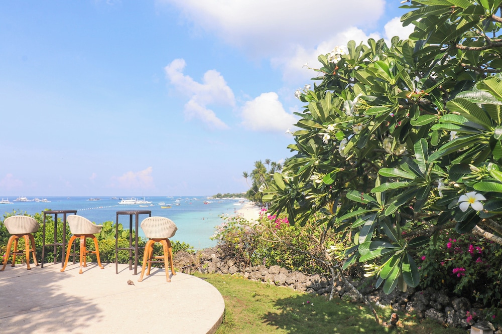 Amorita Resort 73/75