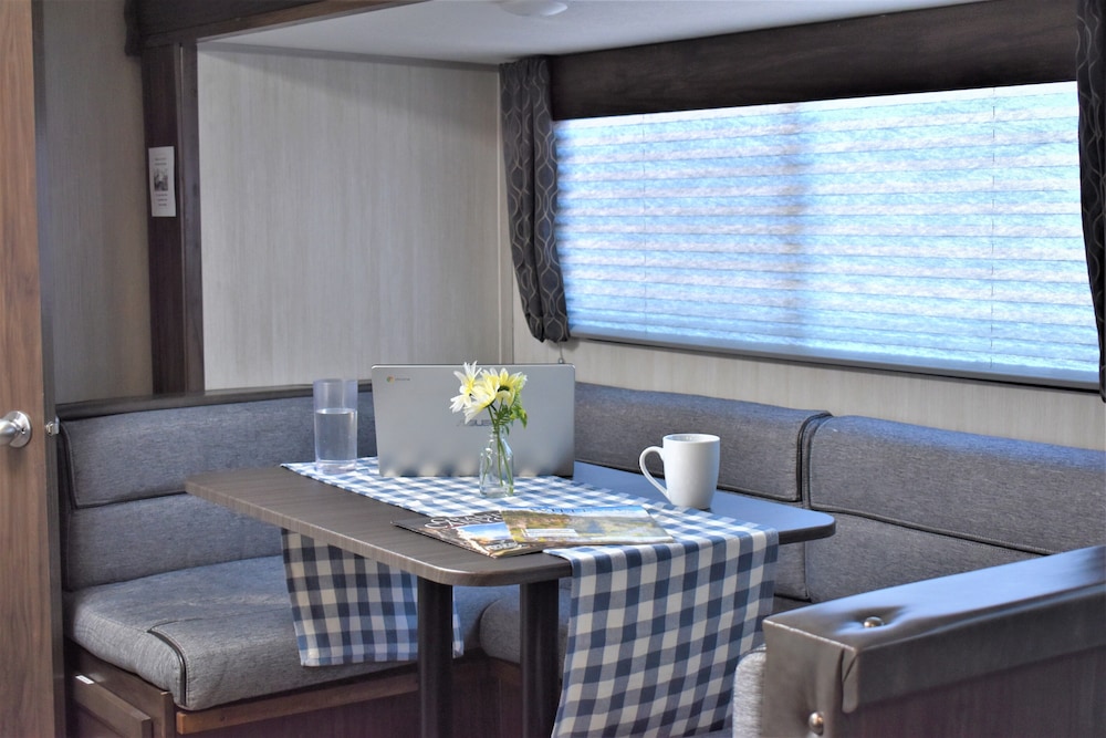 Grand Canyon RV Glamping 53/81