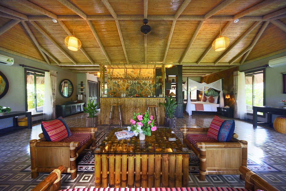 Mai Chau Ecolodge 59/72