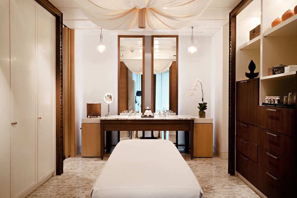 Grand Hyatt Erawan Bangkok 32/76
