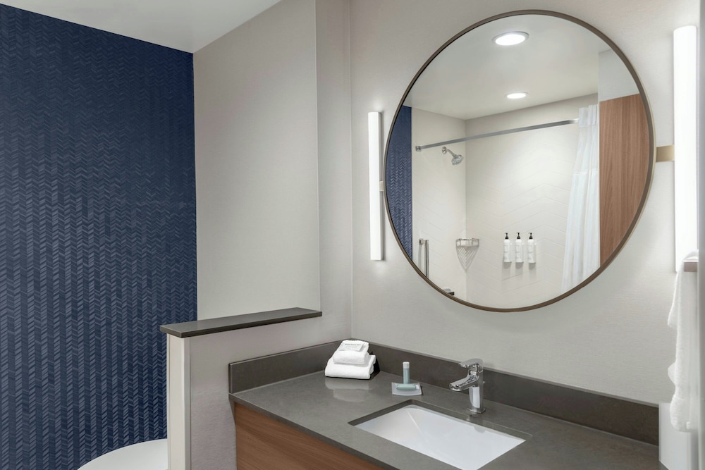 Fairfield by Marriott Inn & Suites Norwalk 34/34