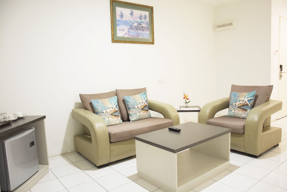 Promenade Service Apartments 53/72