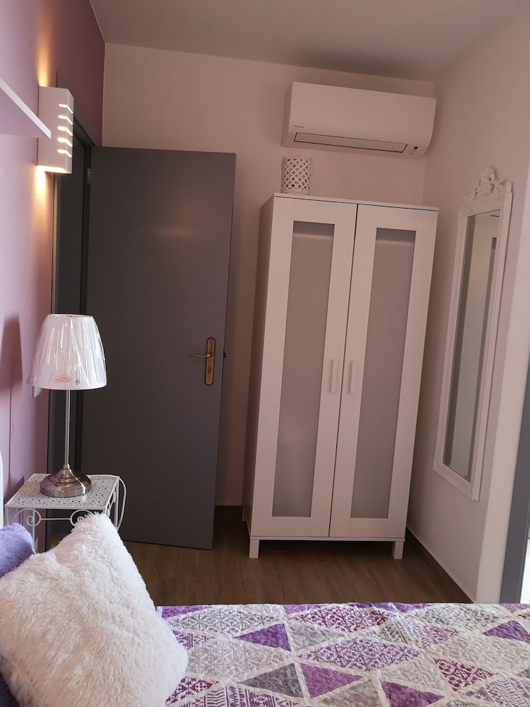 Sensations Guesthouse 27/50