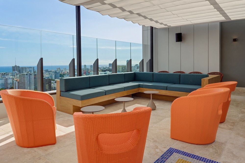 Aloft Santo Domingo Piantini 25/45