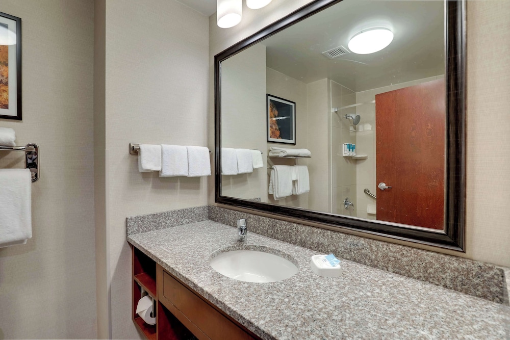 Drury Inn Suites Mt Vernon 48/50